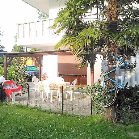 Green Holiday Villa Apartment *