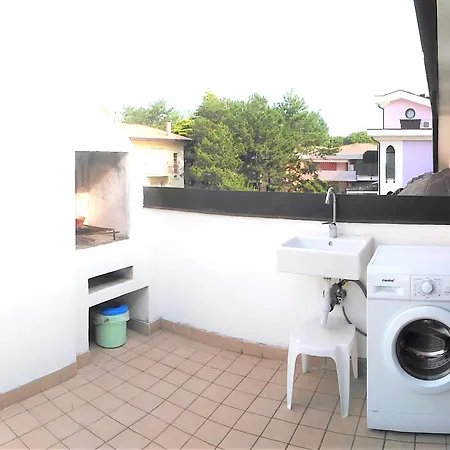 Green Holiday Villa Apartment