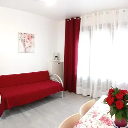 Green Holiday Villa Apartment Bibione