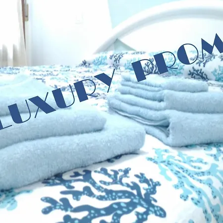Green Holiday Villa 公寓 *