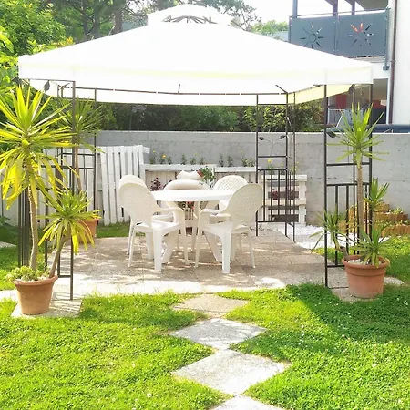 Green Holiday Villa Daire Bibione