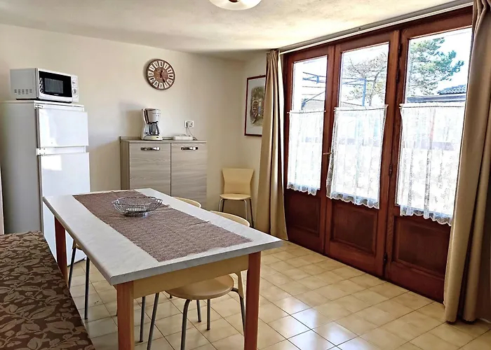 Διαμέρισμα Green Holiday Villa